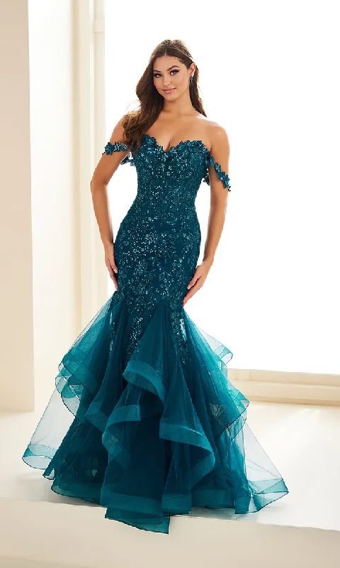Long Prom Dress: Ellie Wilde EW36047