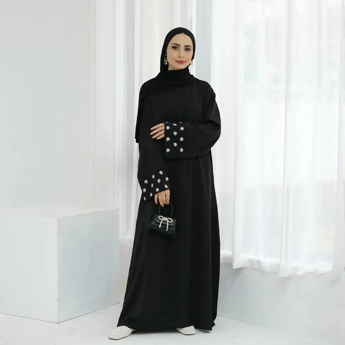Daisy Embroidery Nida Abaya Dress