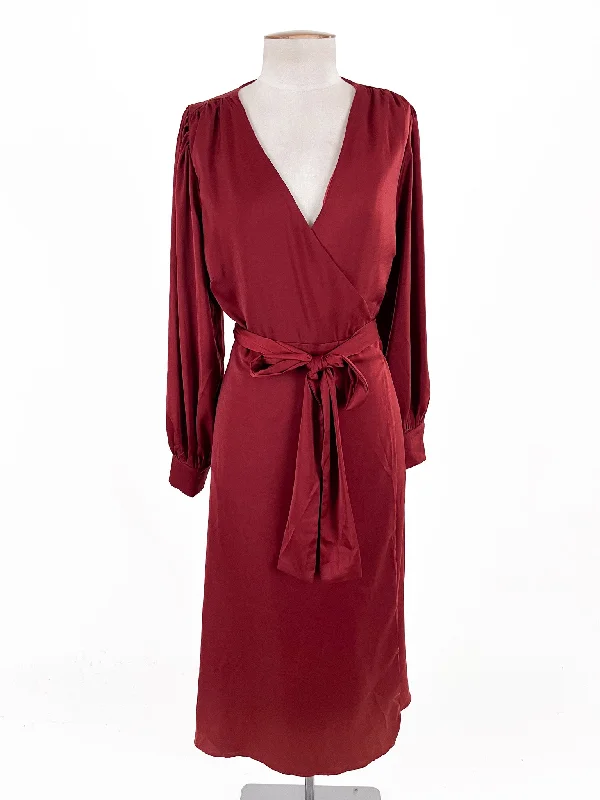 Seeking Lola | Red Casual/Formal Dress | Size 10