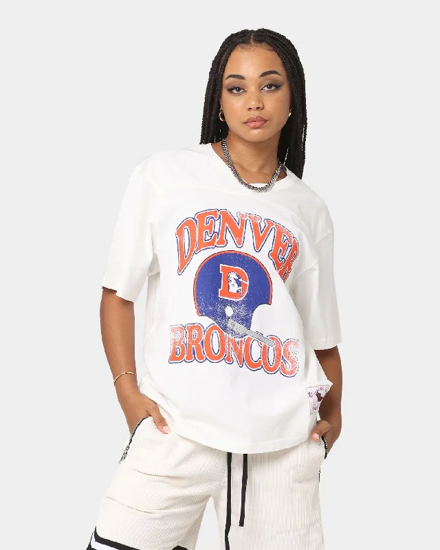 Mitchell & Ness Denver Broncos Off Field Helmet Oversized T-Shirt Vintage White Solid Print Embellished