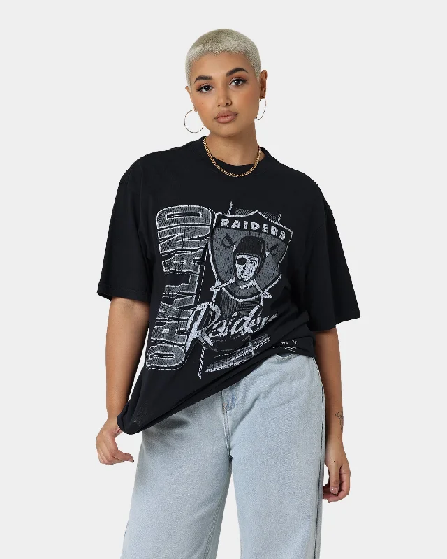 Mitchell & Ness Oakland Raiders Vintage Zig Zag T-Shirt Faded Black Notch Collar Peter Pan Collar Cowl Neck