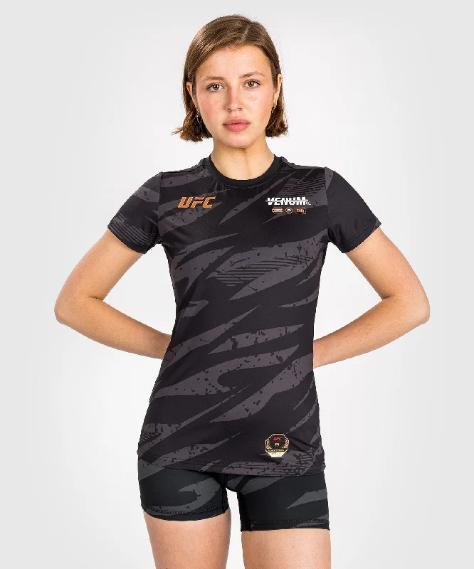 UFC Adrenaline by Venum Fight Week Women’s Dry-Tech T-shirt - Urban Camo Plaid T-Shirt Polka Dot Checkered