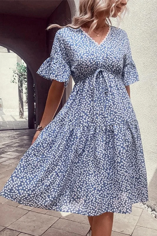 LACE TRIM V NECK EMPIRE WAIST FLORAL DRESS Tunics Plaid country