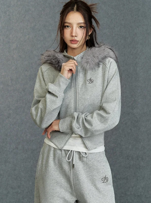 Cropped Fur-Trimmed Hoodie: Zip-Up Sweatshirt with Logo Embroidery Hoodie with Raglan Sleeves Sporty Comfortable